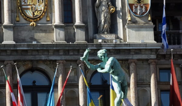 Leiden-AMBERES-LOVAINA-Bruselas 2015